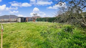 Photo 21- click for photo gallery